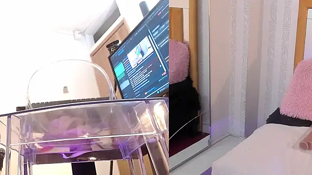 pettit courtny online show from September 11, 9:48 pm