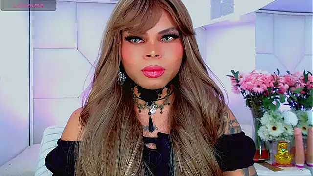 Snapshot of AdanKinng chatting on September 30, 7:14 am AdanKinng online show from September 30, 7:14 am