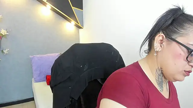 brigittemiller online show from March 27, 1:51 am