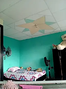 Karii-R online show from March 19, 1:37 pm