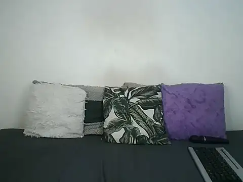 Thickqueenxxx online show from October 28, 6:19 am