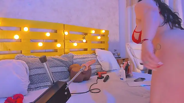 Rubi Love  online show from November 25, 4:03 am