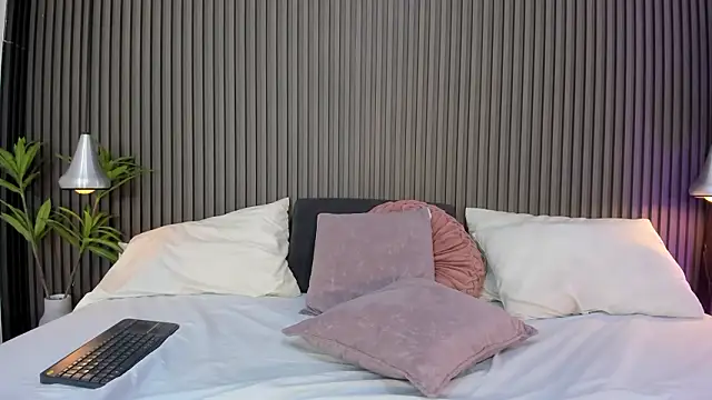 sammybrunette1 online show from March 28, 8:52 pm