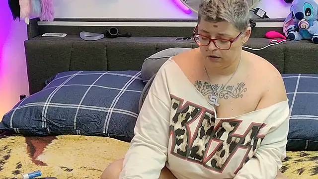 SunshineLexi online show from December 16, 4:13 pm