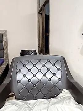 Shanaya Hotty online show from October 22, 9:42 pm