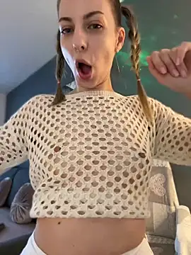 Mia Ethan online show from July 18, 4:09 pm