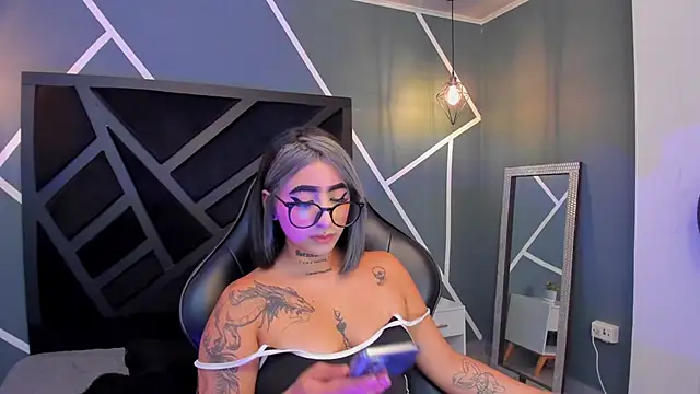 Alahia Dangelo online show from September 25, 12:04 pm