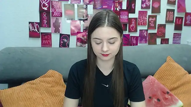 MilanaRoza online show from March 27, 5:53 am