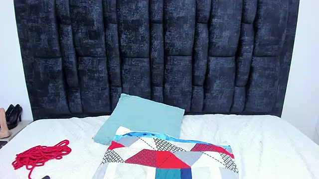 Aurora Doll  online show from April 15, 7:58 pm