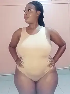 Luciouslips00 online show from April 15, 1:00 pm