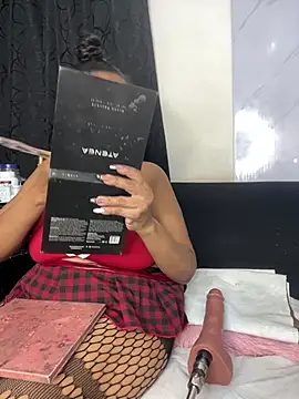 chiquimaturesexy online show from April 13, 10:10 pm