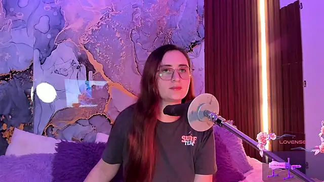 centaurigirl online show from November 25, 3:41 am