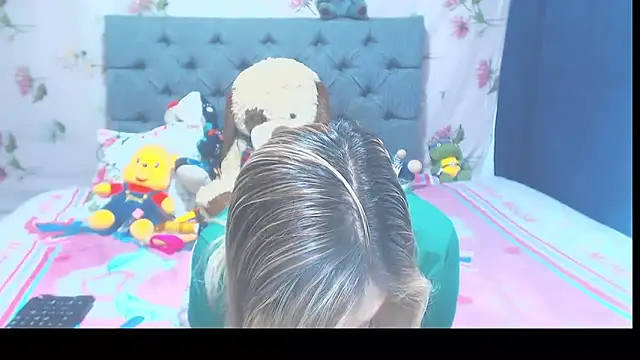 Paris Squirt  online show from September 18, 6:17 pm