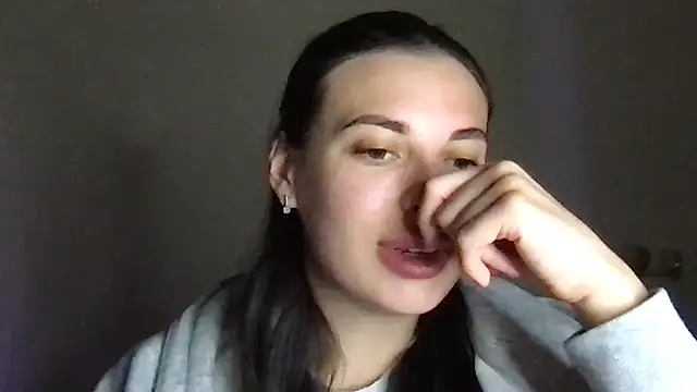 MoonriseGoddess online show from April 15, 7:58 pm