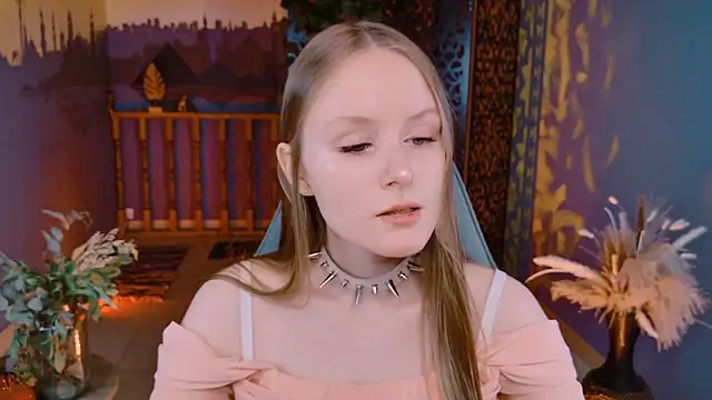 VivienLeeigh online show from September 11, 9:09 am