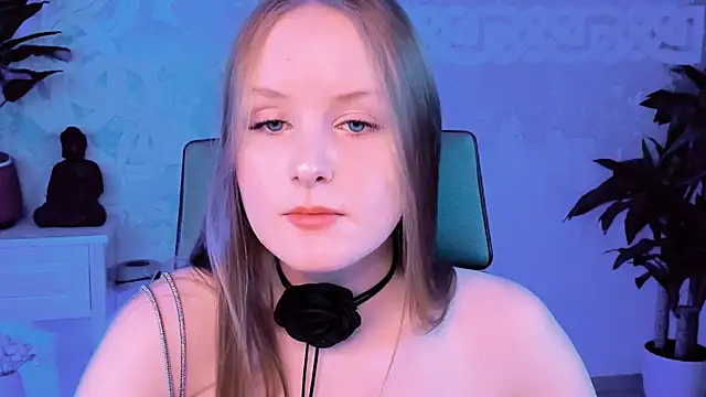 VivienLeeigh online show from September 13, 11:18 am