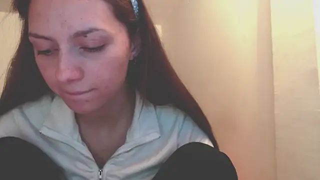 holy juli online show from April 5, 4:33 am