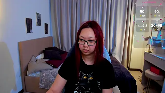 Marine Vact online show from April 4, 2:05 pm