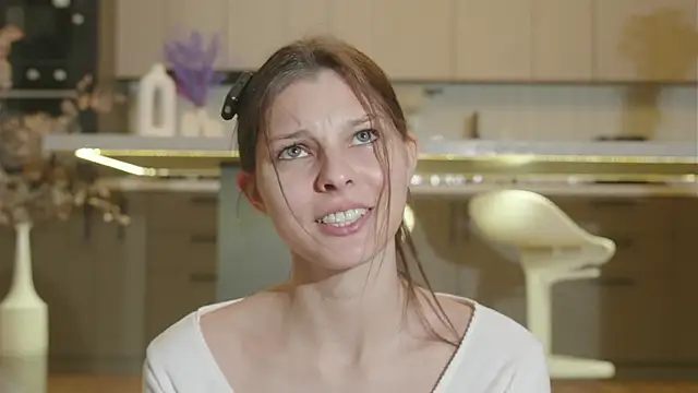 whisper of love online show from November 9, 2:18 am