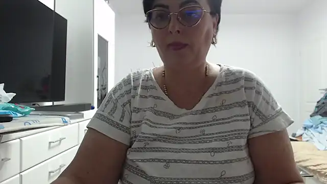 Amandamuller1982 online show from January 18, 9:22 pm