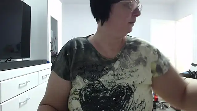 Amandamuller1982 online show from January 31, 8:51 pm