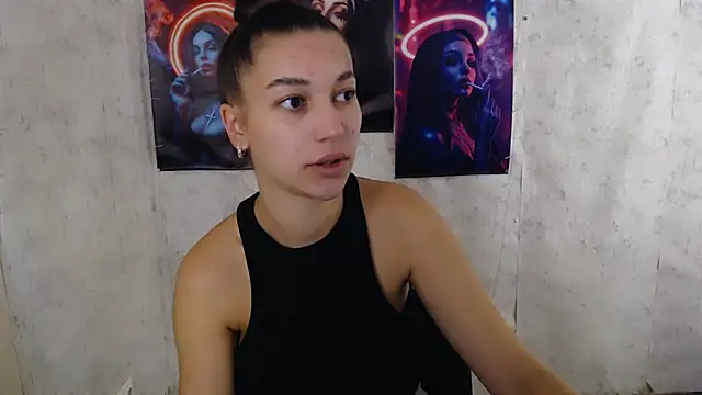 Snapshot of KarolinaRosse_ chatting on September 25, 4:55 am KarolinaRosse  online show from September 25, 4:55 am