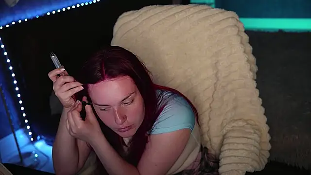 LisaElfy online show from April 13, 3:13 pm