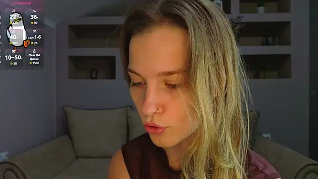Snapshot of LinaCristonsen chatting on October 14, 5:26 pm LinaCristonsen online show from October 14, 5:26 pm