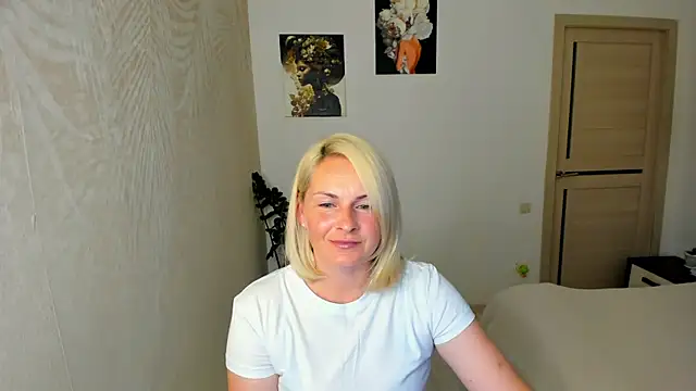Alicee Gracee online show from July 24, 7:44 pm