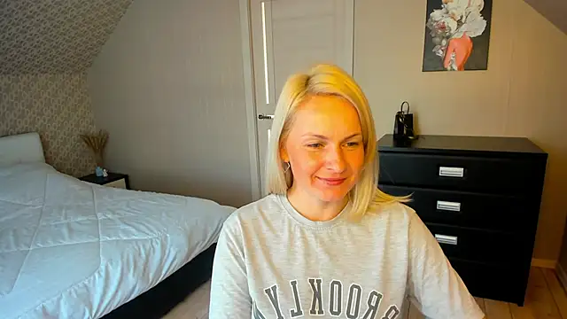 Alicee Gracee online show from November 26, 10:16 am