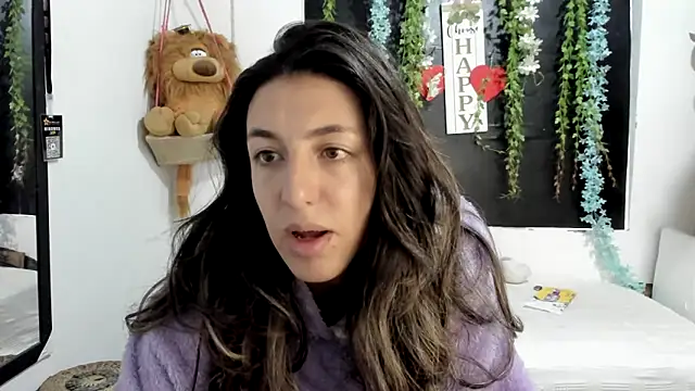 queen-natty online show from April 15, 2:17 pm