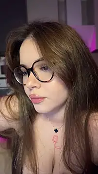 CutiePie3 online show from May 3, 9:40 pm