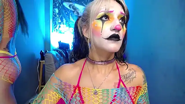 amelierouss online show from March 7, 5:03 am