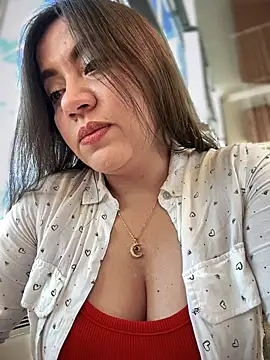 Iam  Cristal online show from November 25, 10:10 pm