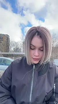 KikiWatson online show from February 28, 8:25 am