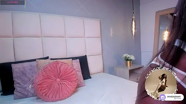 SaraMonroe1 online show from November 24, 11:34 am