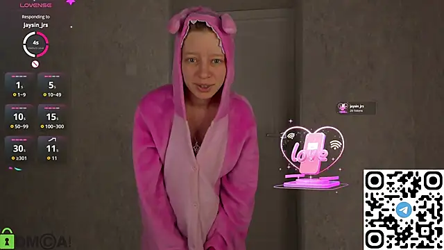 Michelle Blond online show from March 20, 9:25 am