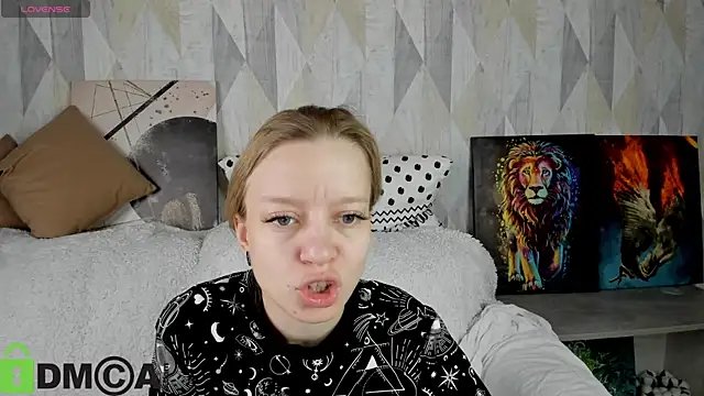 Michelle Blond online show from October 8, 9:24 am