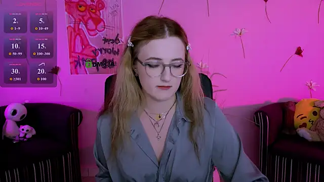 luna berryy online show from May 27, 7:22 pm