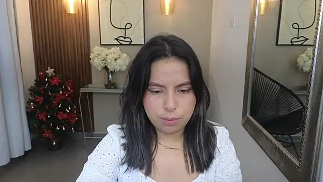 Sharlotte Milk online show from December 1, 10:41 am