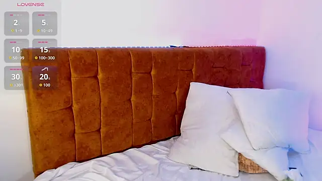 alexiaaross online show from November 22, 6:49 am