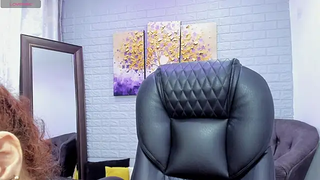 ebbafernandez  online show from November 23, 12:18 pm