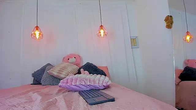 Lori Evanss online show from November 9, 3:13 am