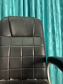 Snapshot of poision51 chatting on October 20, 1:41 am poision51 online show from October 20, 1:41 am