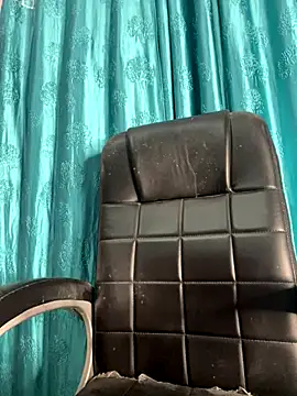 Snapshot of poision51 chatting on September 17, 7:39 am poision51 online show from September 17, 7:39 am