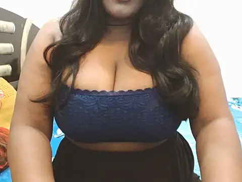 queen cute online show from October 24, 7:10 pm