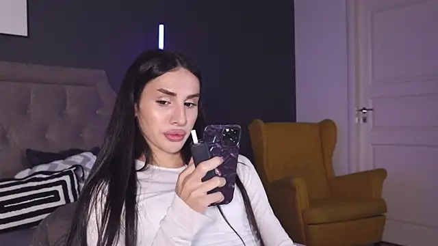 Kim Oberlin  online show from September 21, 3:54 pm