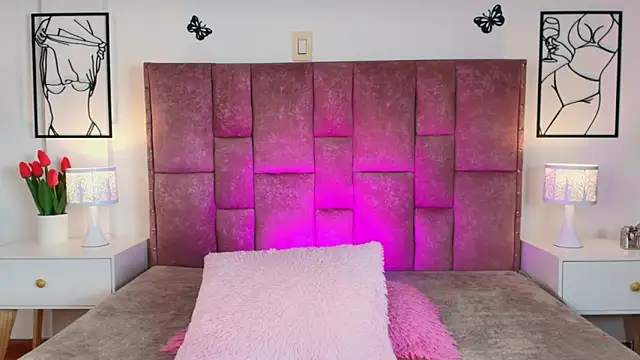 NicolMiller4 online show from November 19, 2:22 am