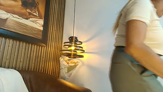 AdharaSmithh online show from September 10, 7:58 pm