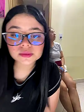 alissonfernandez  online show from November 15, 2:45 am